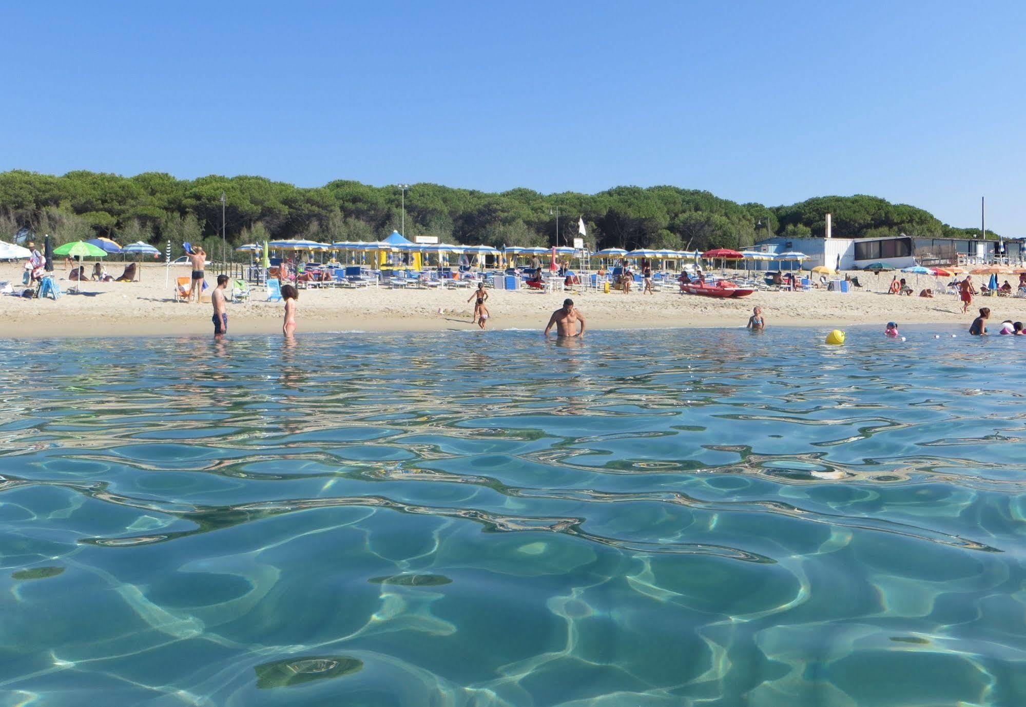 Villaggio Camping Lungomare Cropani Exterior foto