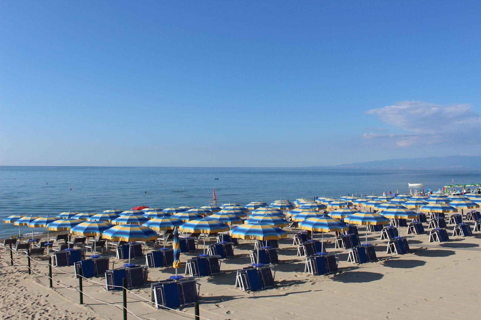 Villaggio Camping Lungomare Cropani Exterior foto