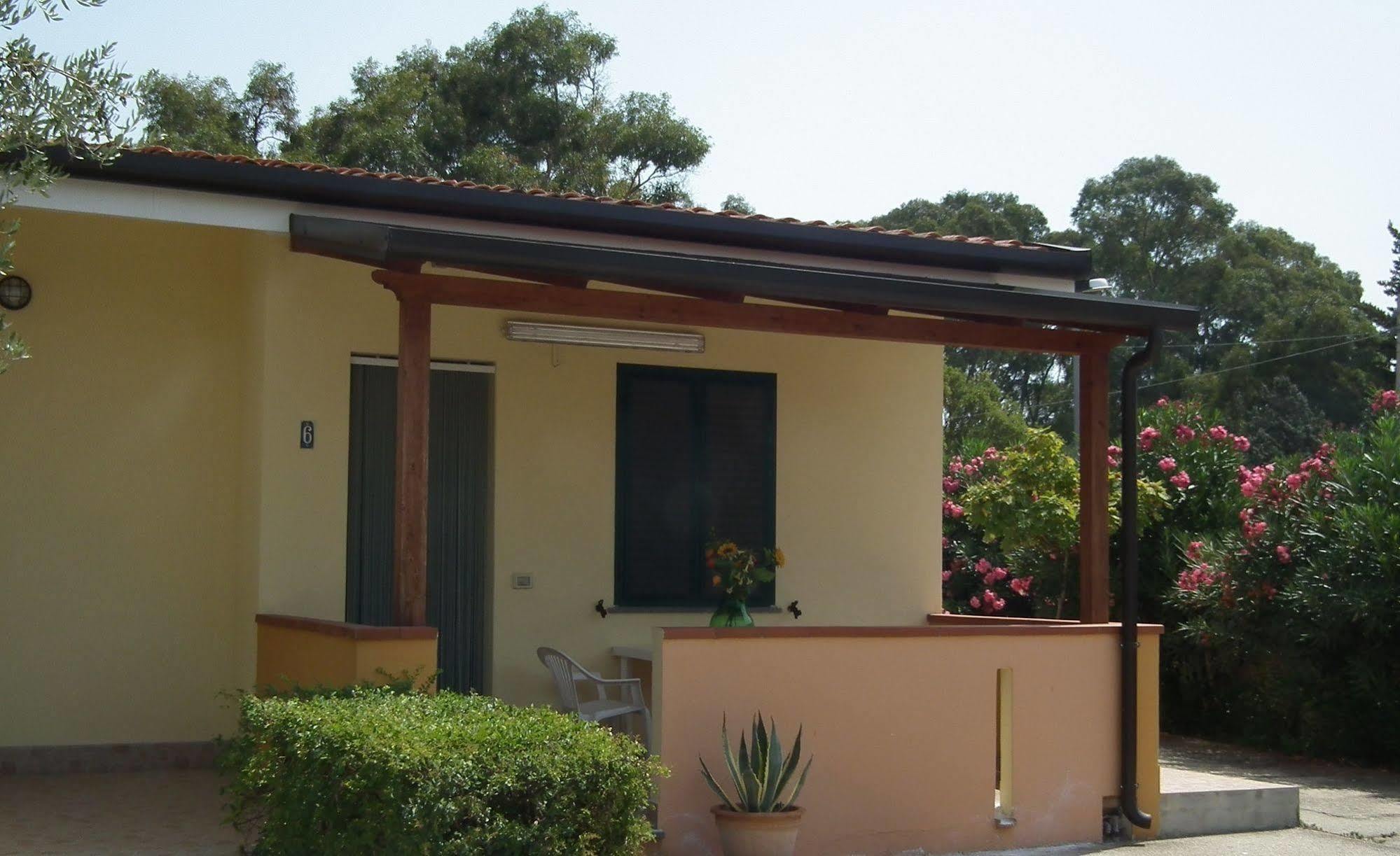 Villaggio Camping Lungomare Cropani Exterior foto